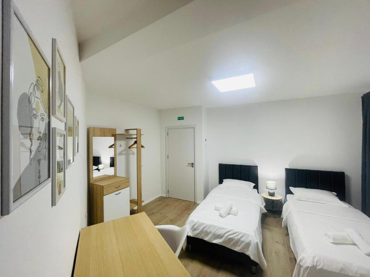 Pristina Nest Apartment Ngoại thất bức ảnh